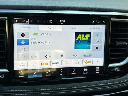 New 2026 Chrysler Pacifica Limited image 16