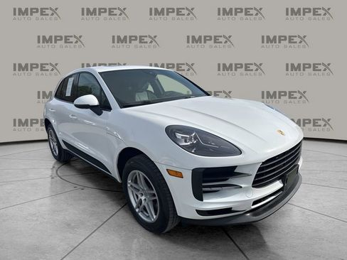 Used 2021 Porsche Macan image 7