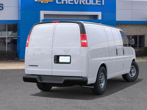 New 2025 Chevrolet Express 3500 w/ Driver Convenience Package image 17