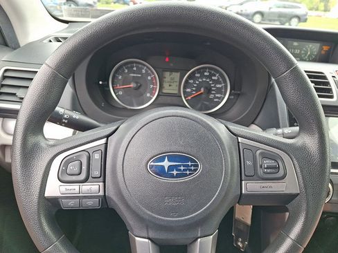 Used 2017 Subaru Forester 2.5i Premium w/ Protection Package #1 AWD/4WD image 21