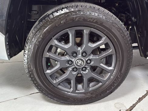 Used 2025 Toyota Tundra Platinum image 22