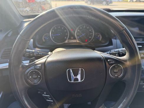 Used 2013 Honda Crosstour EX-L image 21