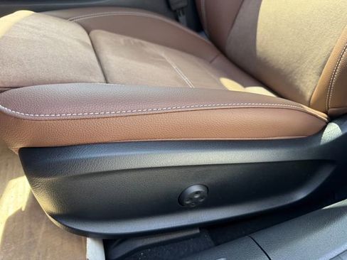 Certified 2025 Mercedes-Benz CLA 250 4MATIC image 9