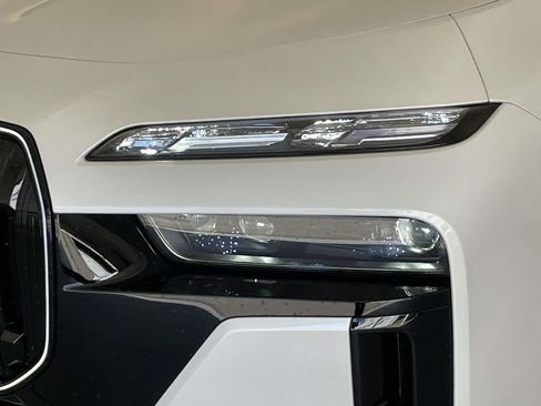 New 2026 BMW i7 xDrive60 w/ Executive Package AWD/4WD image 9