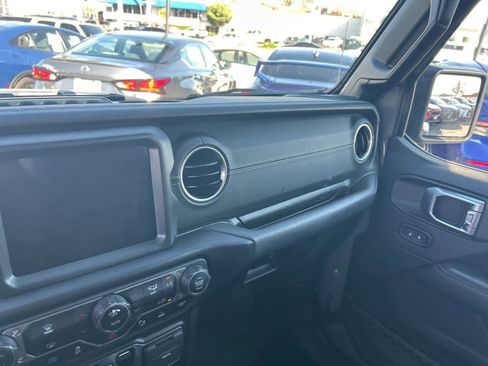 Used 2023 Jeep Wrangler Sahara w/ Safety Group image 44