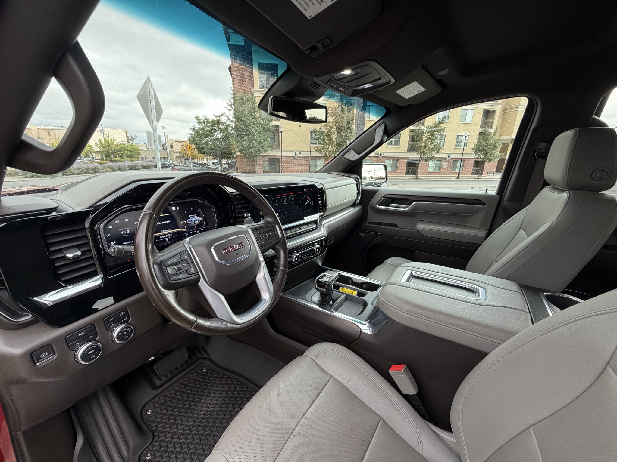 Used 2022 GMC Sierra 1500 SLT w/ SLT Convenience Package AWD/4WD image 28