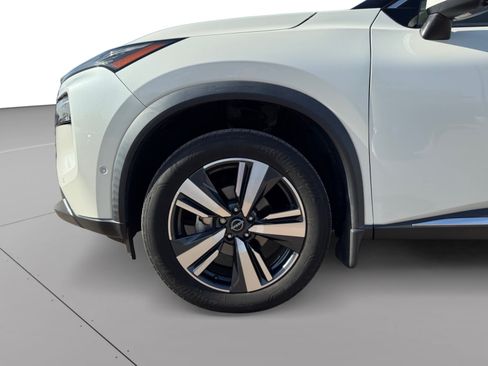 Used 2023 Nissan Rogue SL w/ SL Premium Package FWD image 9