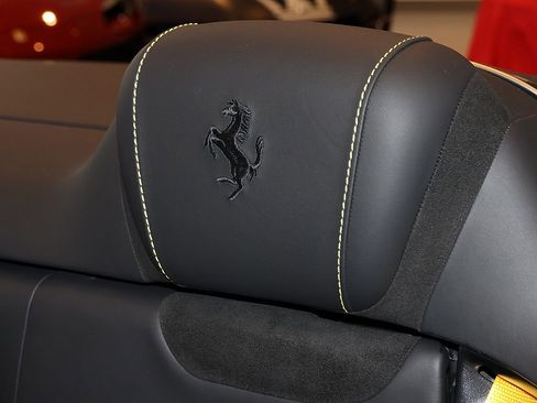 Certified 2025 Ferrari Roma Spider RWD image 88