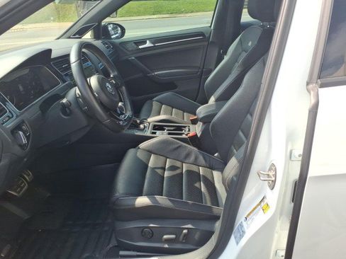 Used 2019 Volkswagen Golf 4-Door AWD/4WD image 11