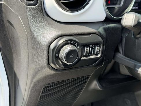 Used 2021 Jeep Wrangler Unlimited Sport AWD/4WD image 19