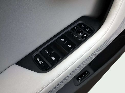 Used 2024 Polestar Polestar 2 AWD/4WD image 16