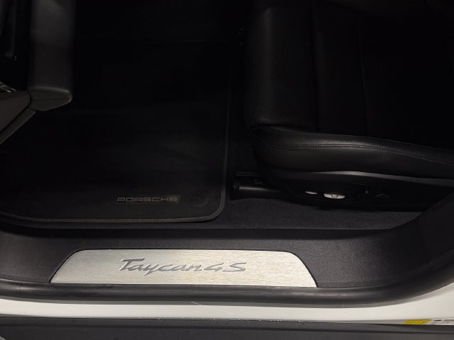 Certified 2021 Porsche Taycan 4S AWD/4WD image 30