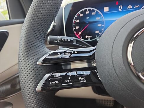 New 2027 Mercedes-Benz GLC 300 4MATIC image 17
