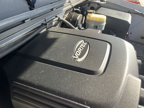 Used 2007 GMC Sierra 1500 SLT w/ Z71 Off-Road Package image 37