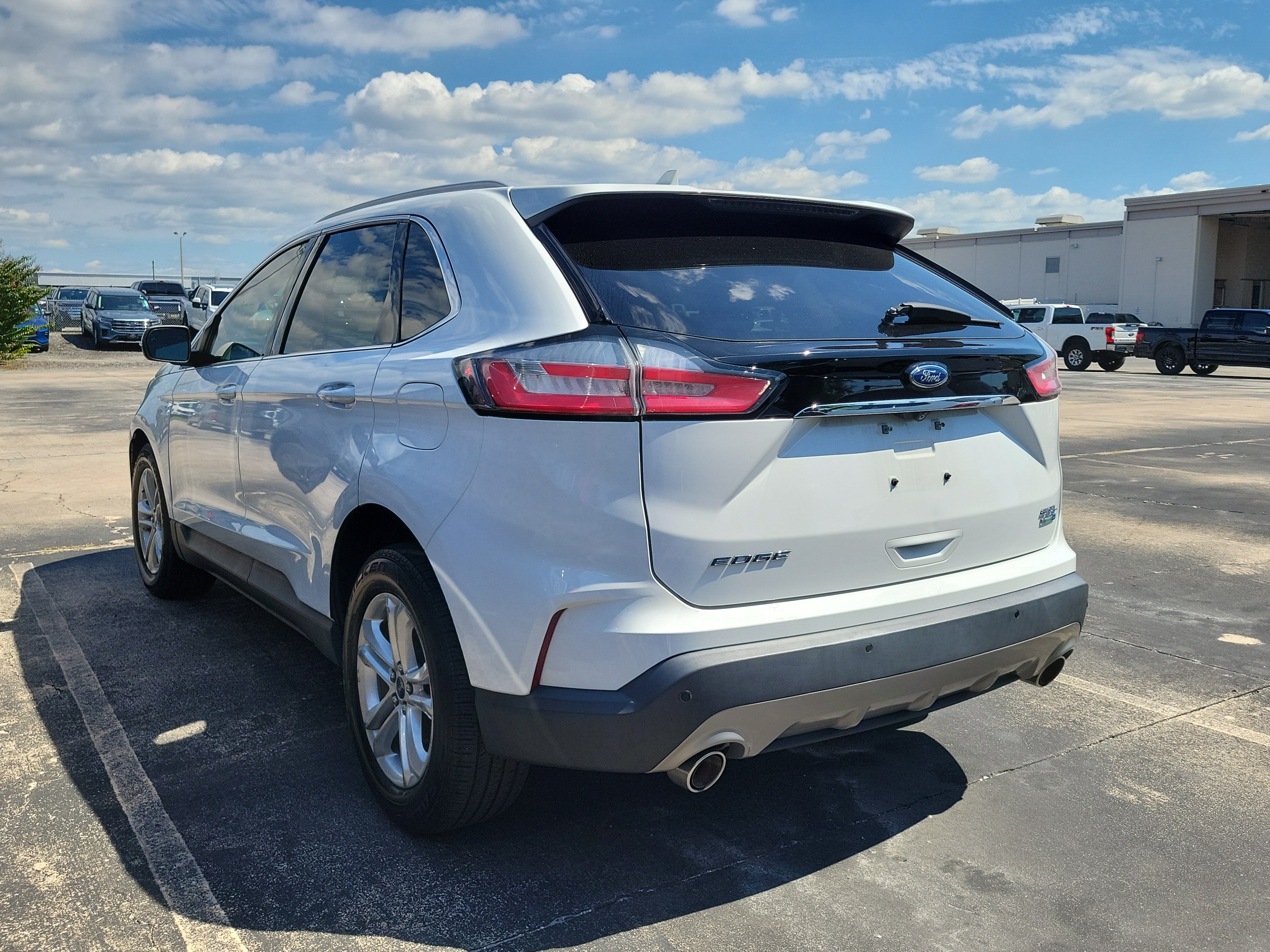 Used 2020 Ford Edge SEL AWD/4WD image 4