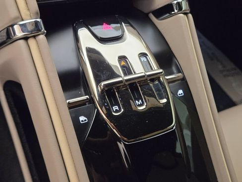 Used 2022 Ferrari Roma RWD image 38
