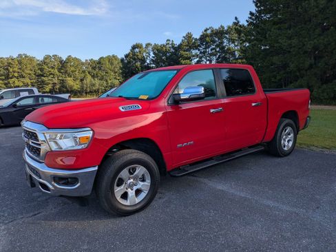 Used 2024 RAM 1500 Big Horn AWD/4WD image 2