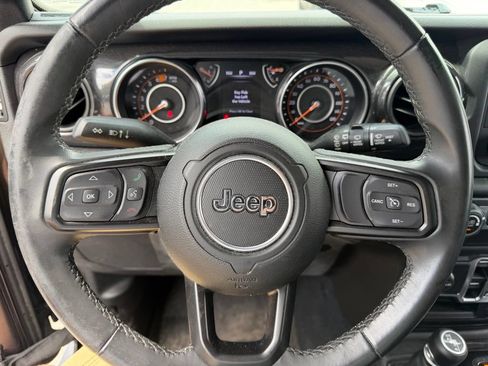 Used 2020 Jeep Wrangler Unlimited Sport AWD/4WD image 22