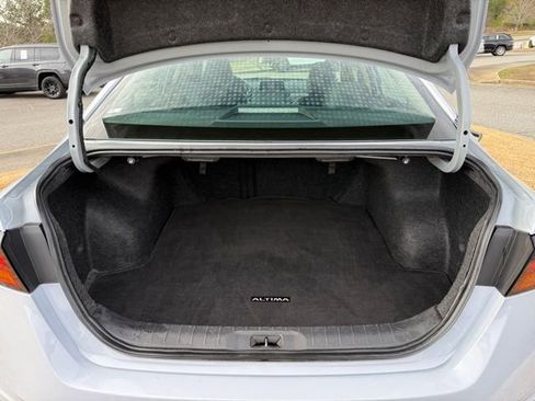 Used 2024 Nissan Altima 2.5 SR image 31