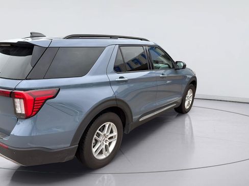 Certified 2025 Ford Explorer Active w/ Active Comfort Package RWD image 6