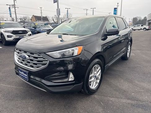 Certified 2022 Ford Edge SEL w/ Convenience Package image 3
