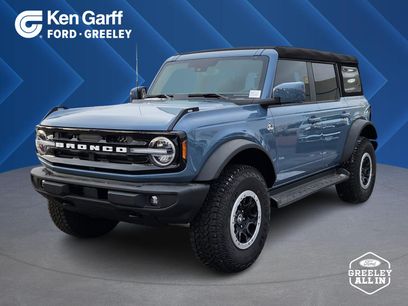 New 2025 Ford Bronco Outer Banks w/ Sasquatch Package