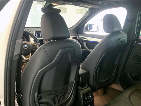 Used 2022 BMW X1 sDrive28i w/ Convenience Package image 11