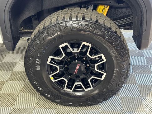 New 2026 GMC Sierra 2500 AT4X image 19