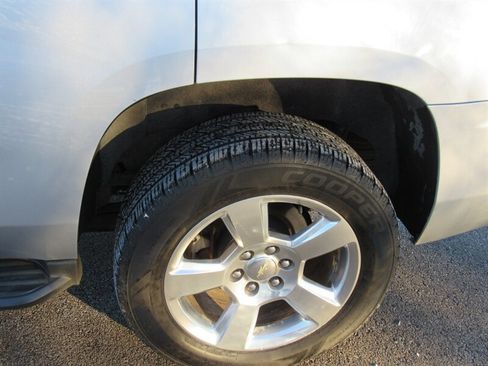 Used 2016 Chevrolet Tahoe LT image 10