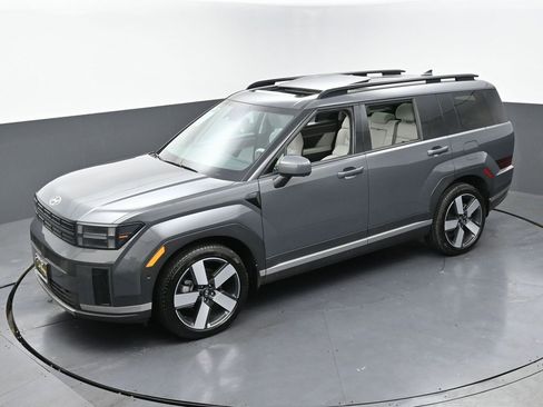 Used 2024 Hyundai Santa Fe Limited image 45