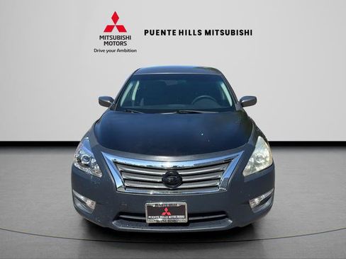 Used 2015 Nissan Altima 2.5 FWD image 2