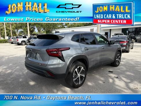 Used 2025 Chevrolet Trax RS w/ Driver Confidence Package FWD image 10