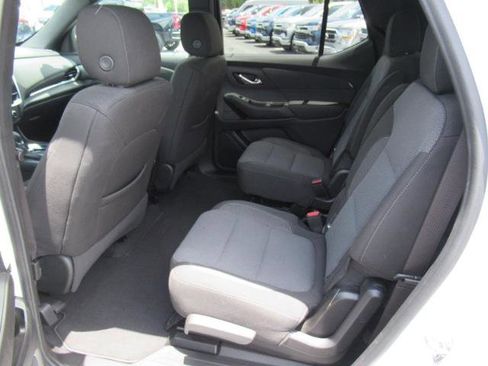 Certified 2023 Chevrolet Traverse LT FWD image 34