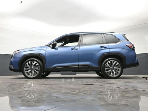 Used 2025 Subaru Forester Touring AWD/4WD image 25