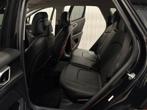 Used 2023 Kia Sportage EX FWD image 40