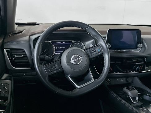 Used 2023 Nissan Rogue SL image 18