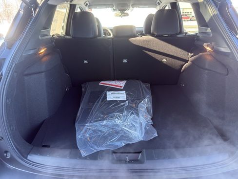 New 2026 Nissan Kicks SR image 34