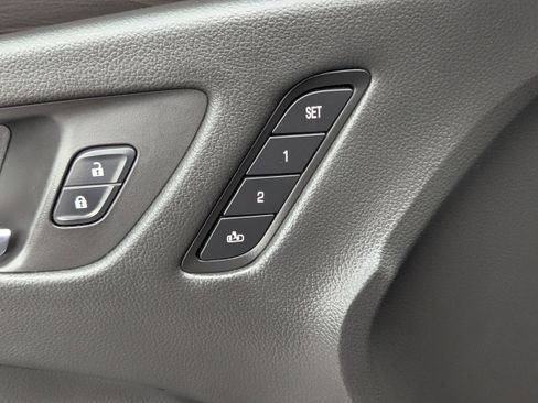 Used 2019 Buick Envision Essence image 22