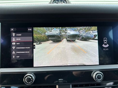 Certified 2023 Porsche Macan Turbo AWD/4WD image 32