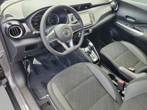 Certified 2020 Nissan Kicks SV image 16