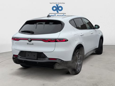Used 2024 Alfa Romeo Tonale Veloce image 12
