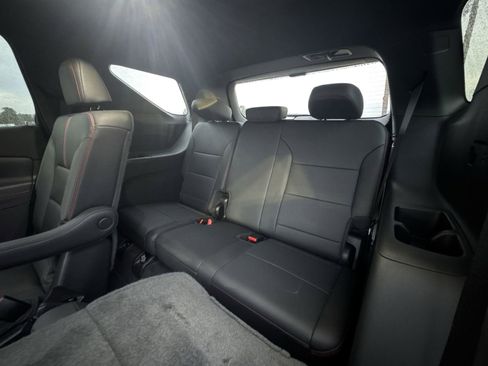 Used 2024 Chevrolet Traverse RS w/ LPO, Floor Liner Package image 31