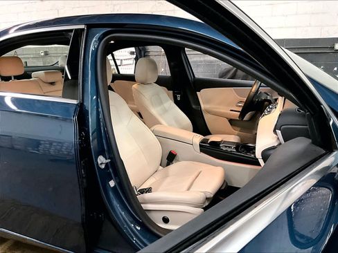 Used 2021 Mercedes-Benz A 220 image 10