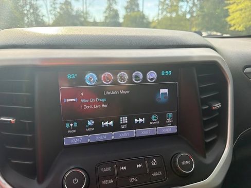 Used 2017 GMC Acadia SLT FWD image 12