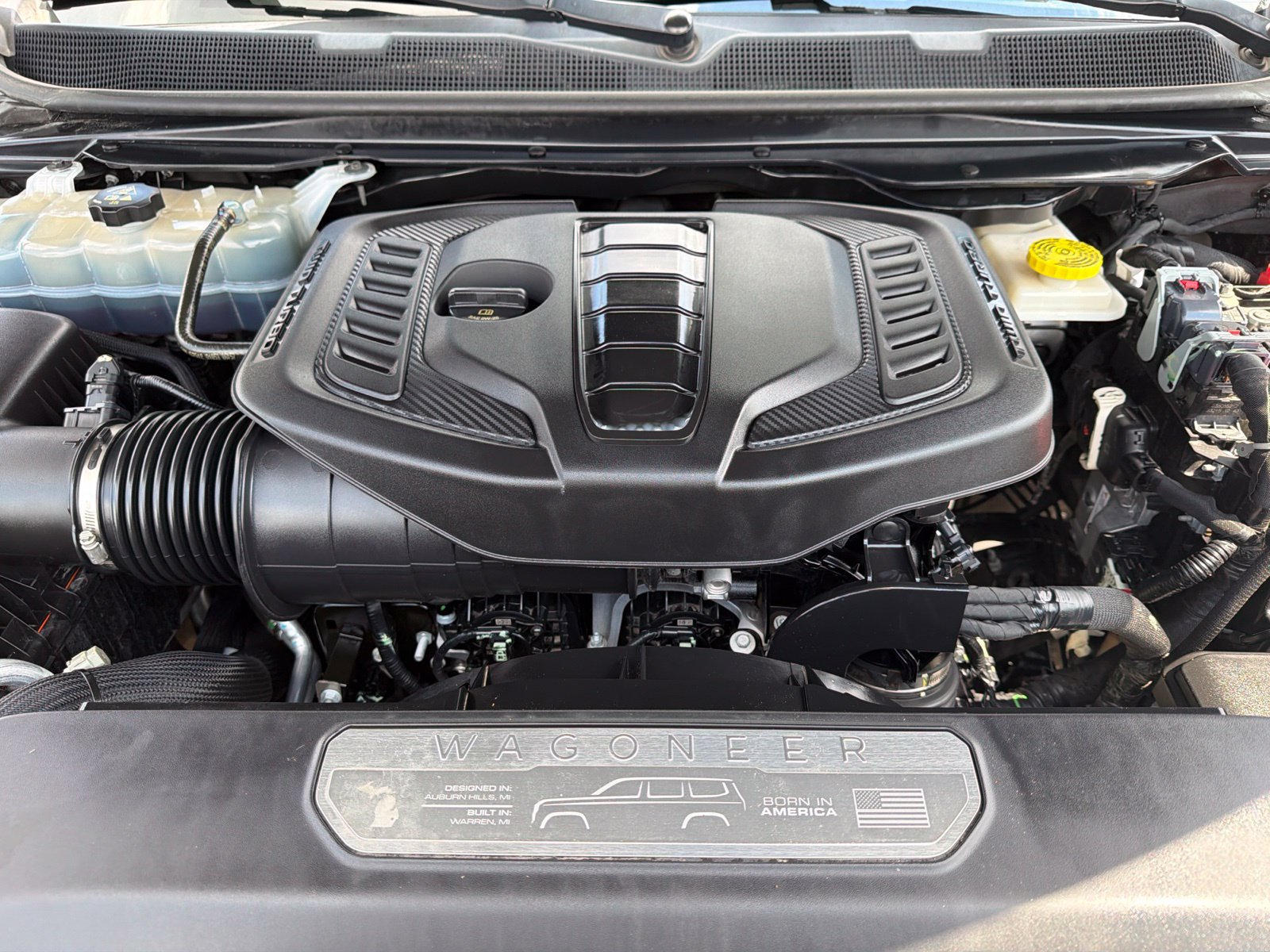 Used 2024 Jeep Wagoneer Series II RWD image 11