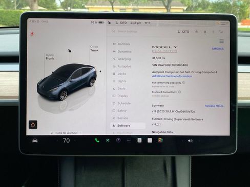 Used 2024 Tesla Model Y Performance image 13