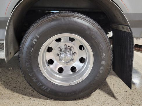 Used 1987 Ford F250 2WD SuperCab image 6