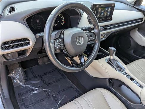 Used 2023 Honda HR-V EX-L image 10