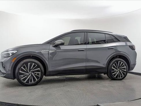 Used 2024 Volkswagen ID.4 Pro AWD/4WD image 3