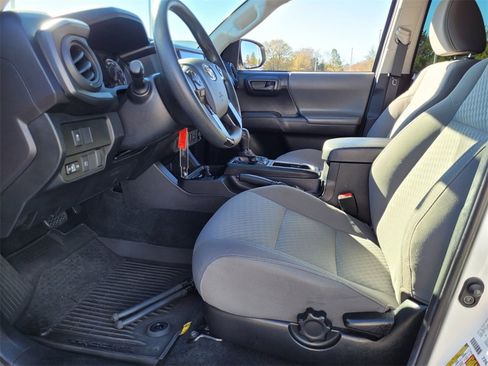 Used 2023 Toyota Tacoma SR image 4